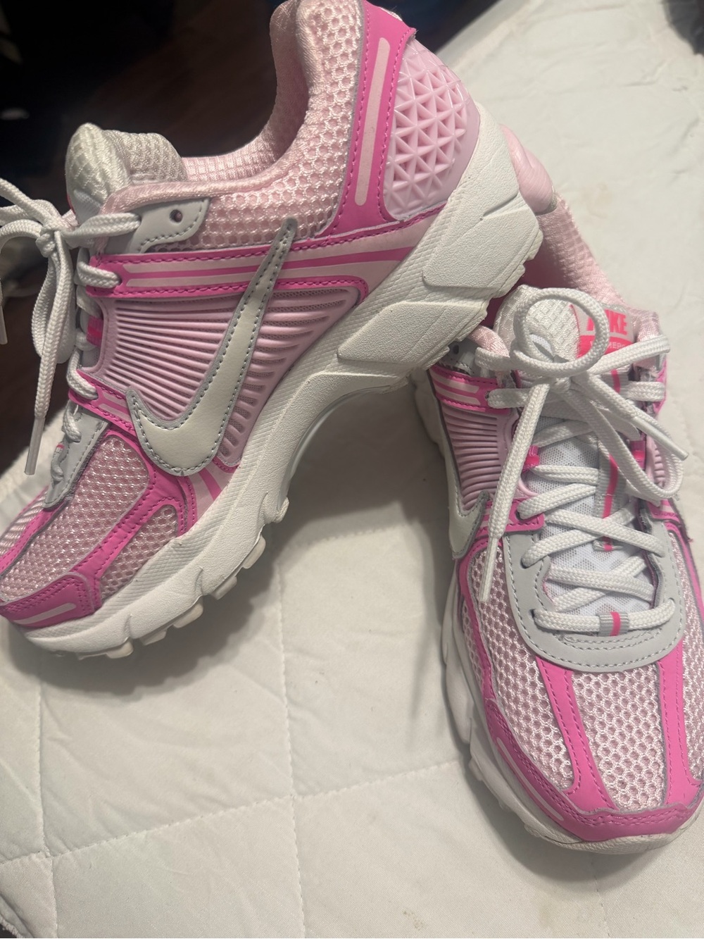 Nike Women’s White and Pink Athletic Running Shoes